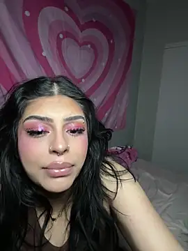 ThickerThanYoBitch online show from 18, 3, 2026