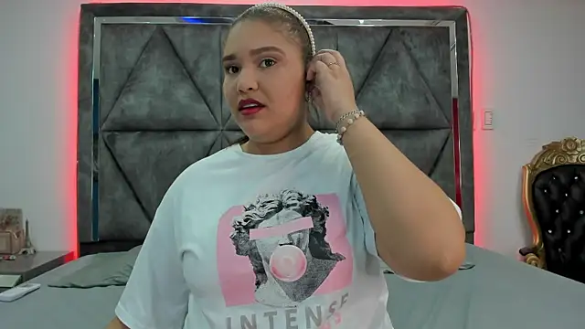 Danielaandximena online show from 22, 12, 2024