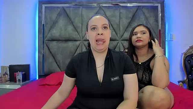 Danielaandximena online show from 1, 3, 2025