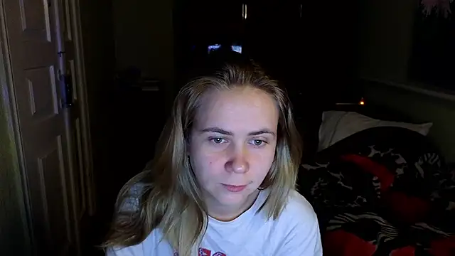 Riley Roo online show from 12, 12, 2024