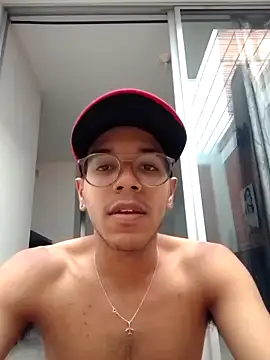 MATEO SWEET online show from 1, 2, 2025