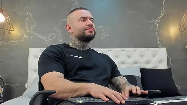 BruceDallas online show from 23, 2, 2025