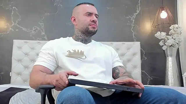 BruceDallas online show from 20, 3, 2025