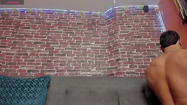 curt xxx online show from 1, 2, 2025