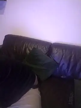 Knuffelstaaf123 online show from 6, 2, 2025