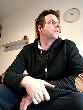 Knuffelstaaf123 online show from 8, 11, 2025