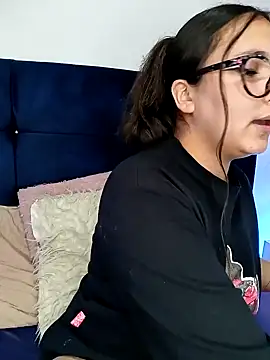 Cute Penelope online show from 13, 1, 2025