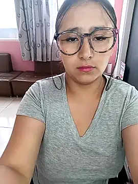 Cute Penelope online show from 4, 2, 2025