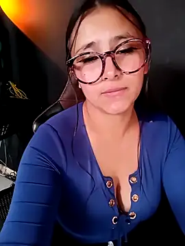 Cute Penelope online show from 7, 3, 2025