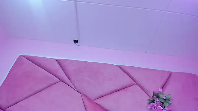 LilithCooperr  online show from 13, 12, 2024