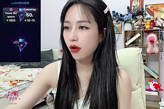 Snapshot of _LLisa_ chatting on 23, 12, 2024 LLisa online show from 23, 12, 2024