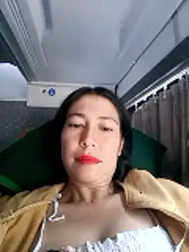 Snapshot of 2HotAsain4u chatting on 2, 4, 2026 2HotAsain4u online show from 2, 4, 2026