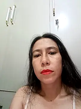 Snapshot of 2HotAsain4u chatting on 25, 4, 2026 2HotAsain4u online show from 25, 4, 2026