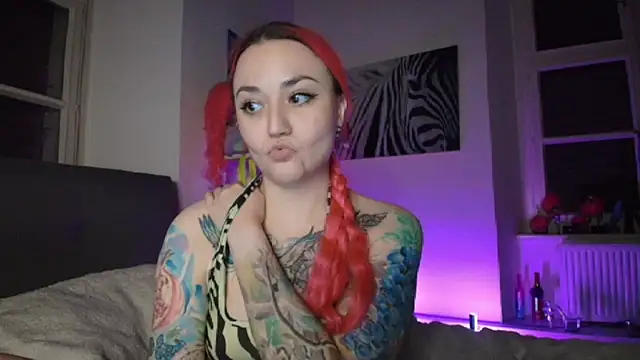 PinkHurricaneOfficial online show from 22, 3, 2025