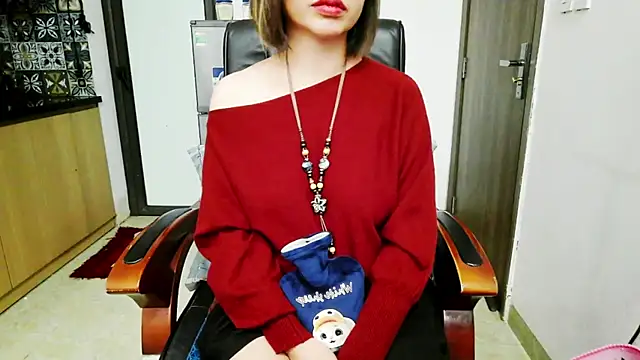 Snapshot of Miu-Le chatting on 19, 11, 2025 Miu-Le online show from 19, 11, 2025