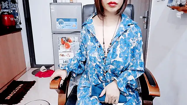 Snapshot of Miu-Le chatting on 2, 2, 2026 Miu-Le online show from 2, 2, 2026