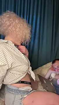 MrMrsRight online show from 15, 12, 2024