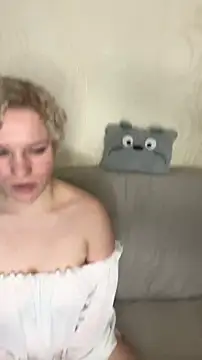 MrMrsRight online show from 13, 3, 2025