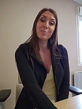 Lib ertine32 online show from 10, 4, 2026