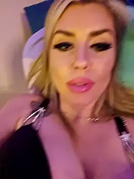 ellieconradxo online show from 25, 1, 2025