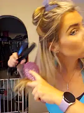 ellieconradxo online show from 9, 2, 2025