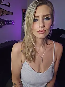 ellieconradxo online show from 9, 7, 2026