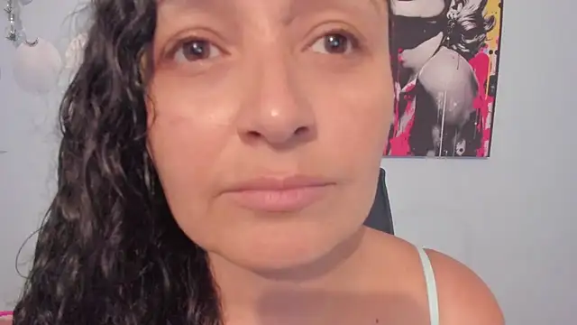  luna  sweet  online show from 15, 9, 2025