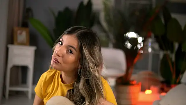 KellyMathews online show from 31, 10, 2025