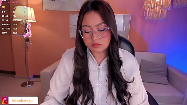 AmberLewis  online show from 19, 3, 2025