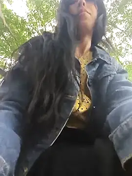 chaymae nah  online show from 10, 4, 2026