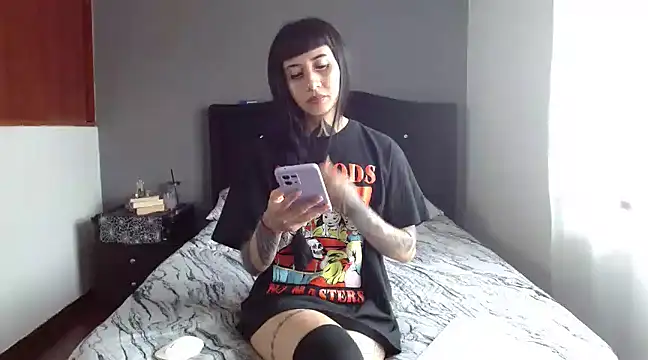 Emilia 1995 online show from 14, 3, 2025