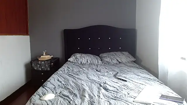 Emilia 1995 online show from 15, 9, 2025