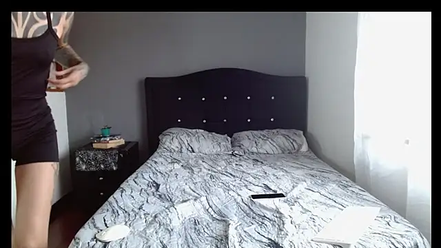 Emilia 1995 online show from 19, 3, 2026