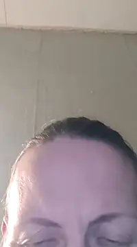 Evelina cute online show from 18, 1, 2025