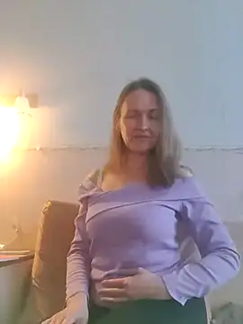 Evelina cute online show from 26, 11, 2025