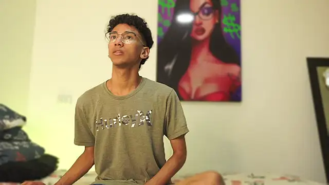 harrytwink18 online show from 17, 12, 2024