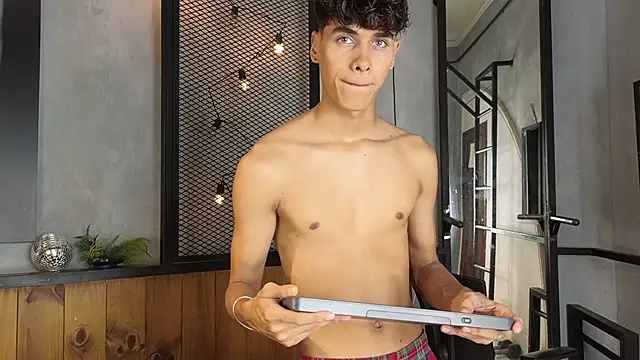 andrewortix online show from 10, 3, 2026