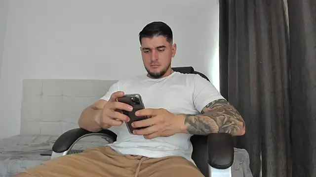 Teilor Creed online show from 28, 11, 2025