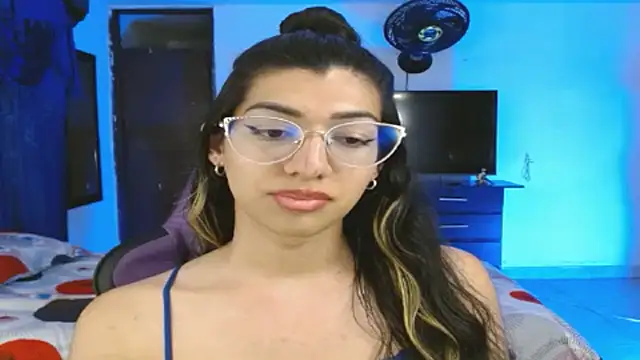 engielphoenis14 online show from 21, 2, 2025