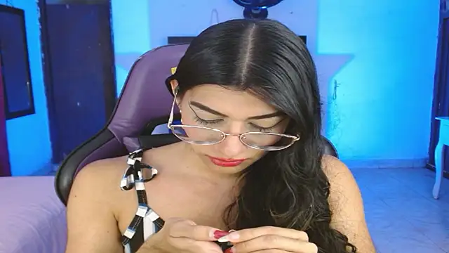 Snapshot of engielphoenis14 chatting on 17, 1, 2026 engielphoenis14 online show from 17, 1, 2026