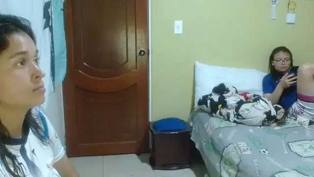 clayre and jill online show from 8, 4, 2026