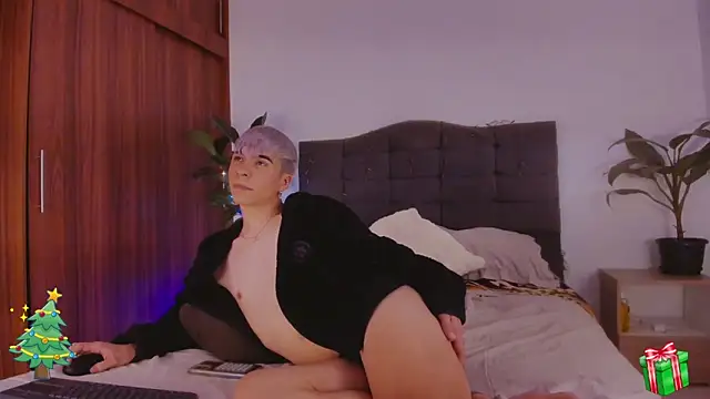 2gays 1Str8 online show from 18, 12, 2024