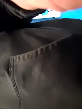 Lilsmokeshow017 online show from 29, 10, 2025