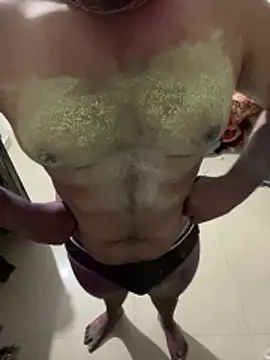 Snapshot of dick69lil chatting on 8, 3, 2026 dick69lil online show from 8, 3, 2026