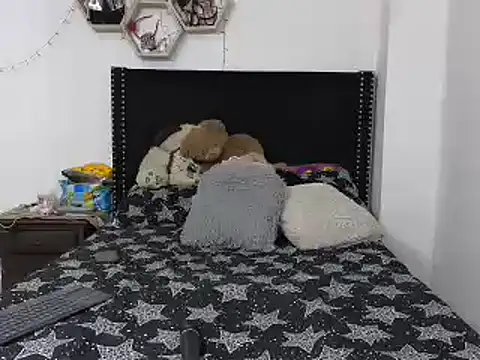 charlotte 077 online show from 11, 2, 2025