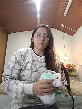 karlamorris  online show from 2, 12, 2025