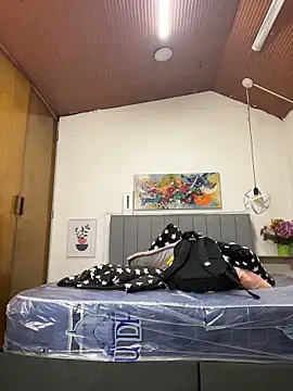 karlamorris  online show from 5, 3, 2026