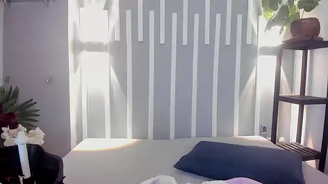 Sophy SmileSweet online show from 4, 2, 2025