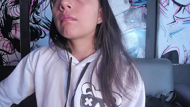 Sophy SmileSweet online show from 5, 3, 2025