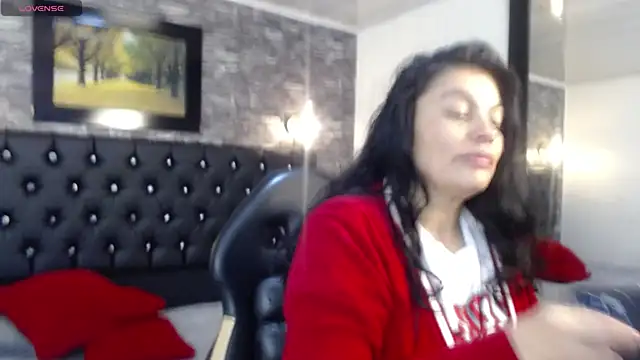 Lust Mom41 online show from 4, 12, 2024